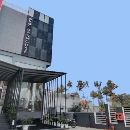 Hotel Landmark, 러크나우 외부 사진